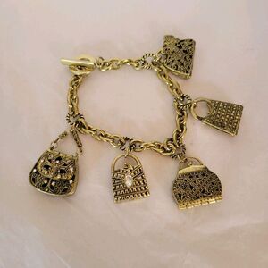 Antiqued Gold Tone Purse Charm Bracelet Toggle Clasp 8 in. - Purses Open.